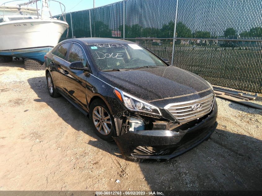 2015 HYUNDAI SONATA 2.4L SE - 5NPE24AF5FH207828