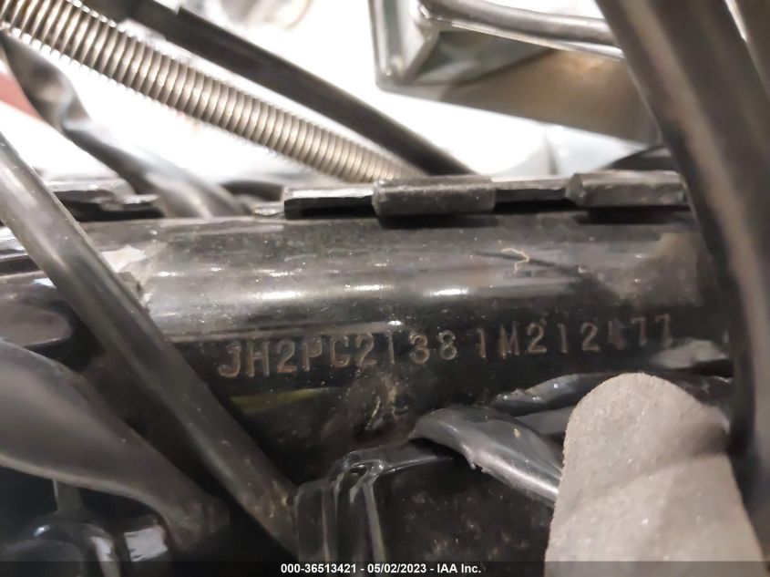 2001 HONDA VT600 CD JH2PC21381M212477