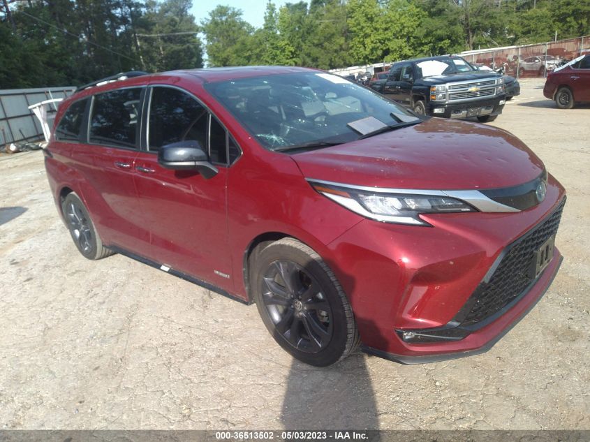 2021 TOYOTA SIENNA XSE - 5TDXRKEC4MS016241