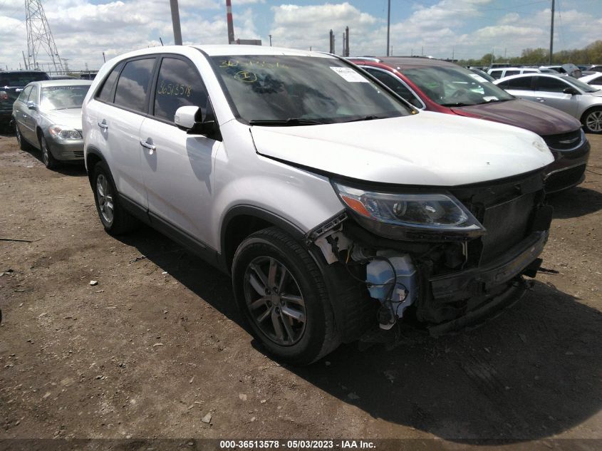 2015 KIA SORENTO LX - 5XYKT3A6XFG592630