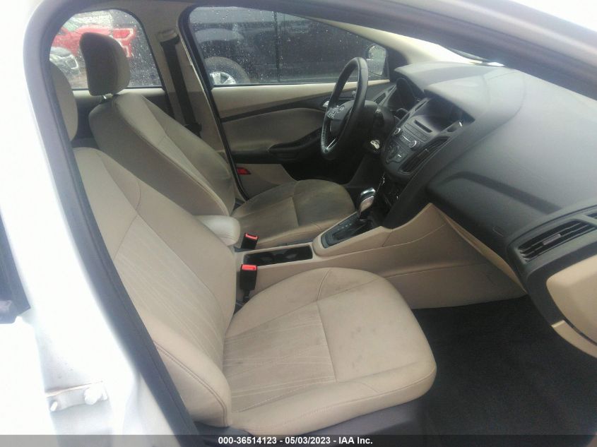 2016 FORD FOCUS SE - 1FADP3K23GL225962