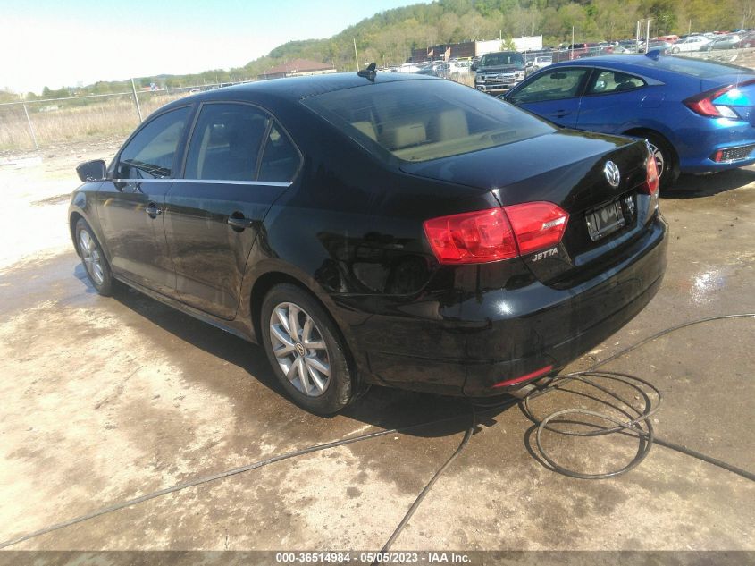 2014 VOLKSWAGEN JETTA SEDAN SE W/CONNECTIVITY - 3VWB07AJ2EM222386