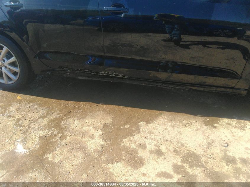 2014 VOLKSWAGEN JETTA SEDAN SE W/CONNECTIVITY - 3VWB07AJ2EM222386