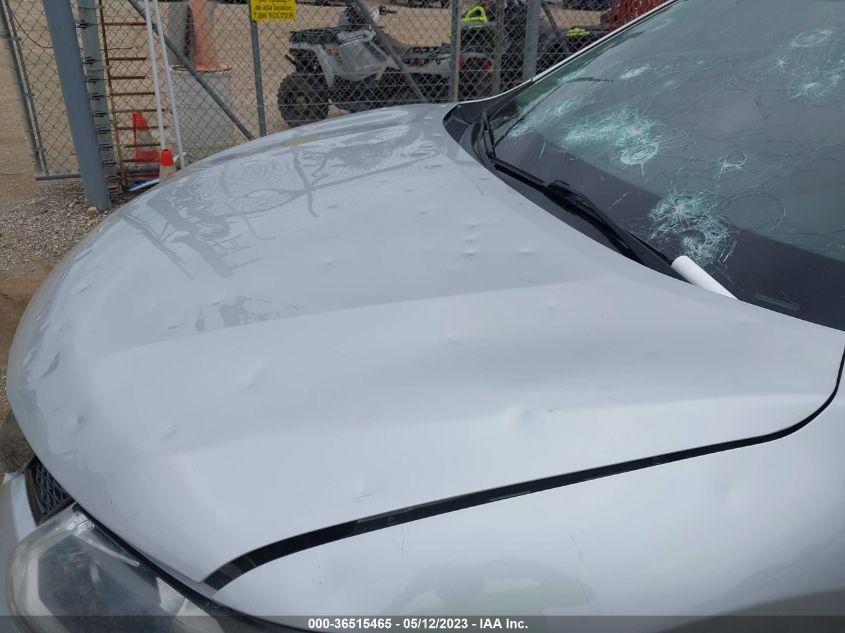 2016 NISSAN ROGUE S - KNMAT2MT7GP628764