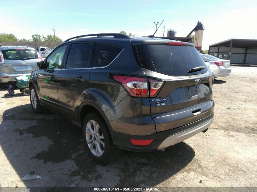 2017 FORD ESCAPE SE - 1FMCU0GDXHUD17939