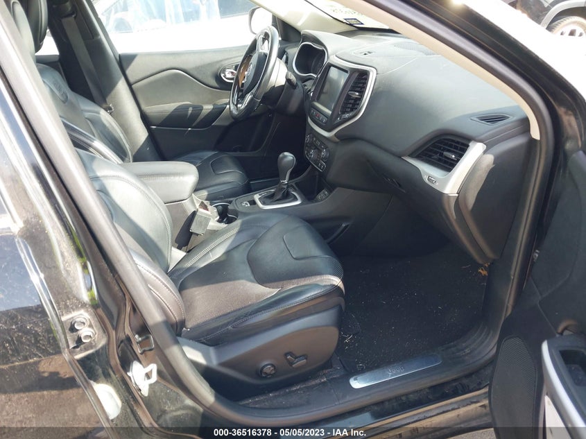 VIN 1C4PJLJS4HW514696 2017 JEEP CHEROKEE OVERLAND