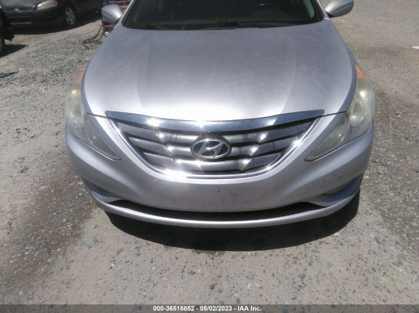 2013 HYUNDAI SONATA SE - 5NPEC4AB8DH750386