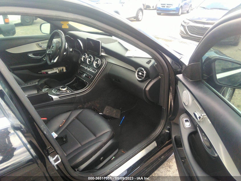 VIN 55SWF4JB1JU280240 2018 MERCEDES-BENZ C-CLASS C 300