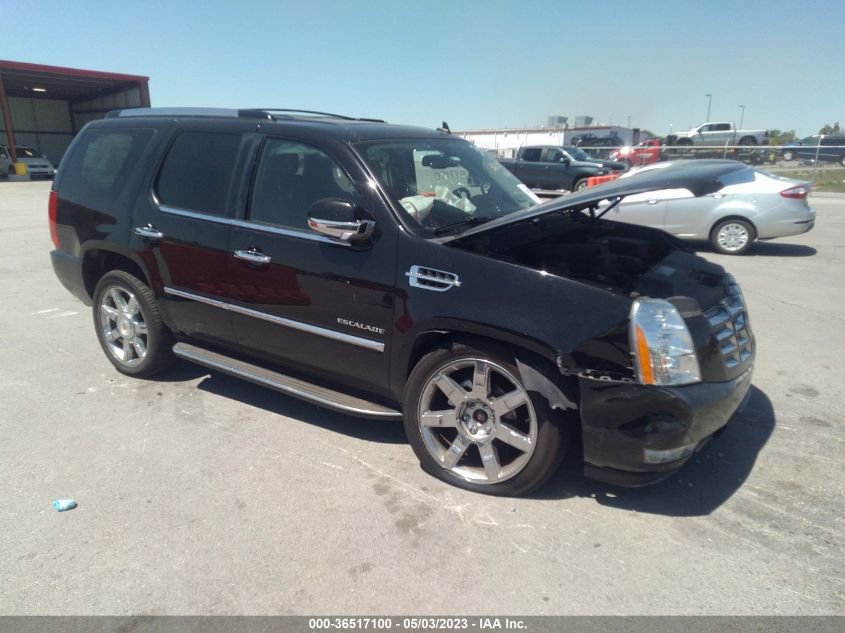 2013 CADILLAC ESCALADE LUXURY - 1GYS4BEF8DR352762