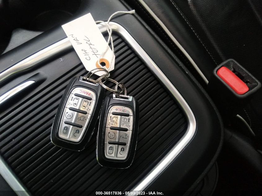 2019 CHRYSLER PACIFICA LIMITED - 2C4RC1GG4KR581812