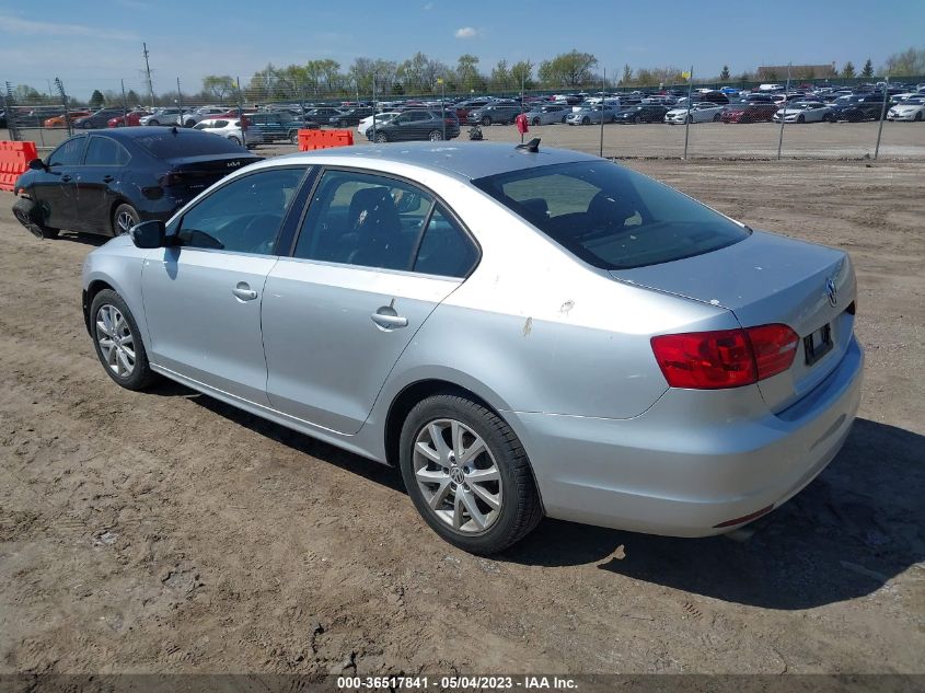 2014 VOLKSWAGEN JETTA SEDAN SE W/CONNECTIVITY - 3VWD07AJ5EM284311