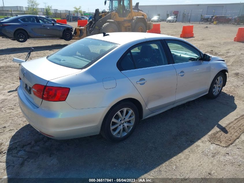 2014 VOLKSWAGEN JETTA SEDAN SE W/CONNECTIVITY - 3VWD07AJ5EM284311