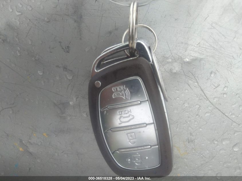 2017 HYUNDAI TUCSON SE PLUS - KM8J33A44HU530499