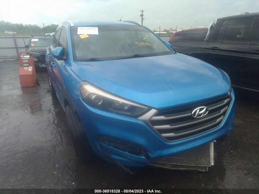 2017 HYUNDAI TUCSON SE PLUS - KM8J33A44HU530499