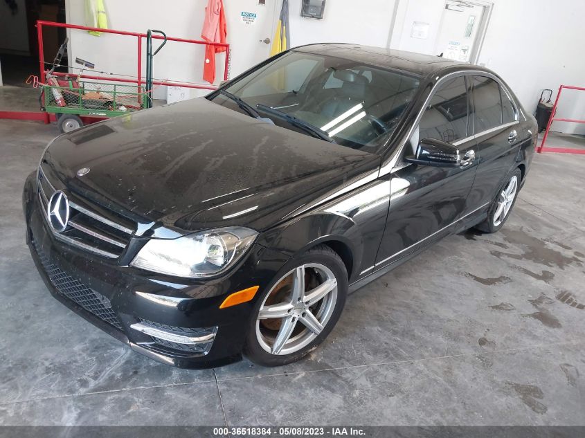 2014 MERCEDES-BENZ C-CLASS C 300 SPORT - WDDGF8AB2EA945633