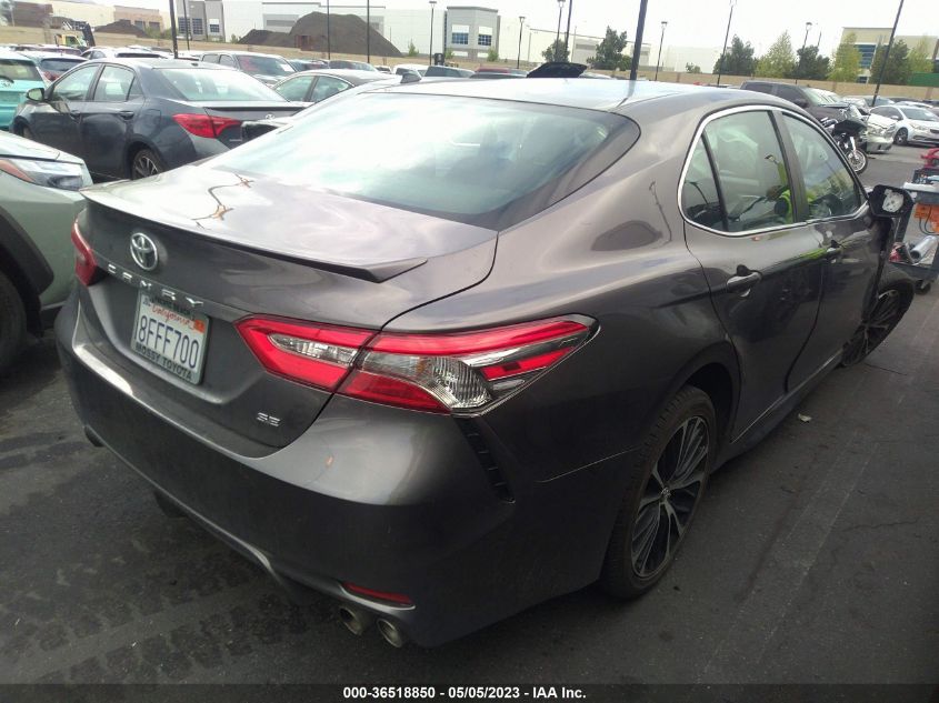 2018 TOYOTA CAMRY SE - 4T1B11HK8JU132432