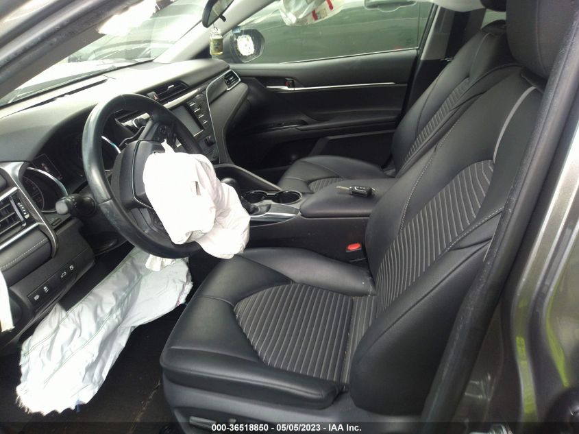 2018 TOYOTA CAMRY SE - 4T1B11HK8JU132432
