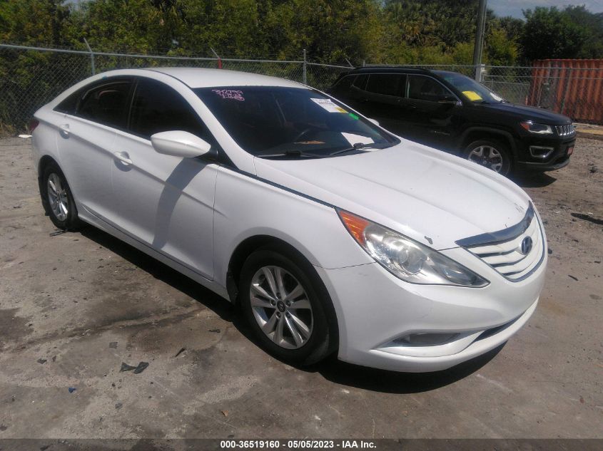 VIN 5NPEB4AC0DH640282 2013 HYUNDAI SONATA no.1