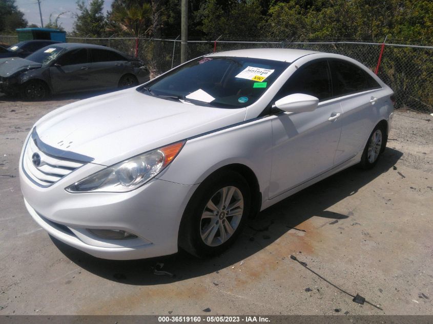 VIN 5NPEB4AC0DH640282 2013 HYUNDAI SONATA no.2