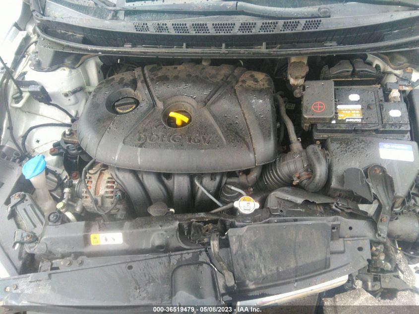2015 HYUNDAI ELANTRA SE - KMHDH4AE3FU263902
