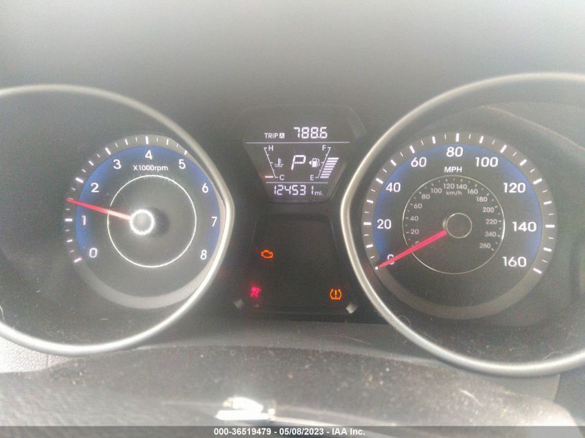 2015 HYUNDAI ELANTRA SE - KMHDH4AE3FU263902