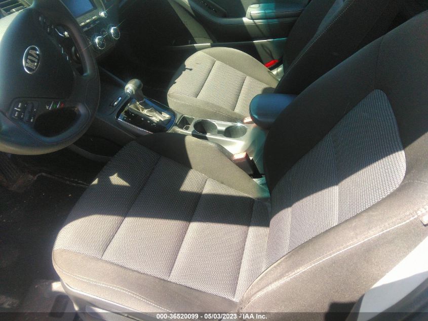 2017 KIA FORTE5 LX - KNAFK5A85H5674386