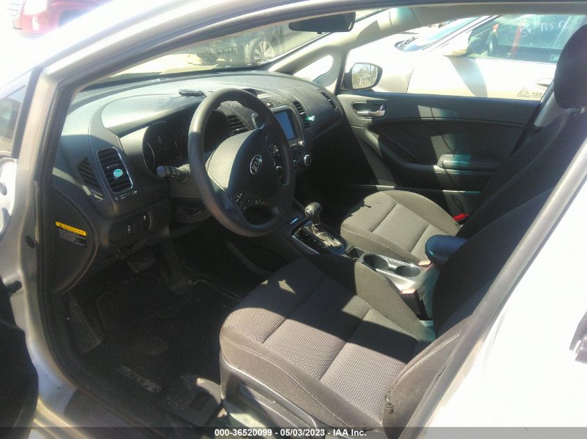 2017 KIA FORTE5 LX - KNAFK5A85H5674386