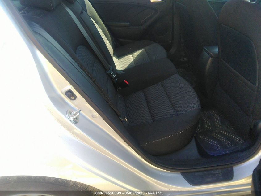 2017 KIA FORTE5 LX - KNAFK5A85H5674386