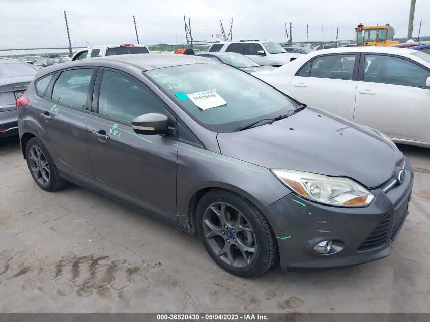 2014 FORD FOCUS SE - 1FADP3K26EL139557