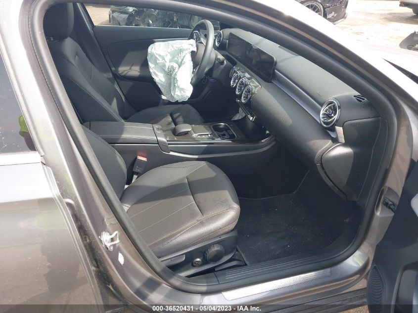2022 MERCEDES-BENZ A-CLASS A 220 - W1K3G4EB8NJ366239