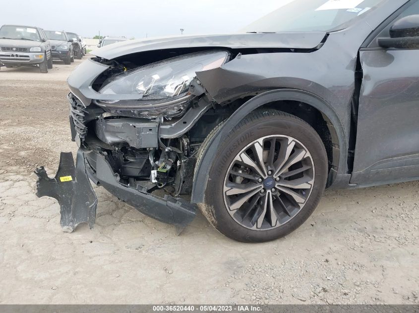 2022 FORD ESCAPE SE - 1FMCU0G61NUB92312