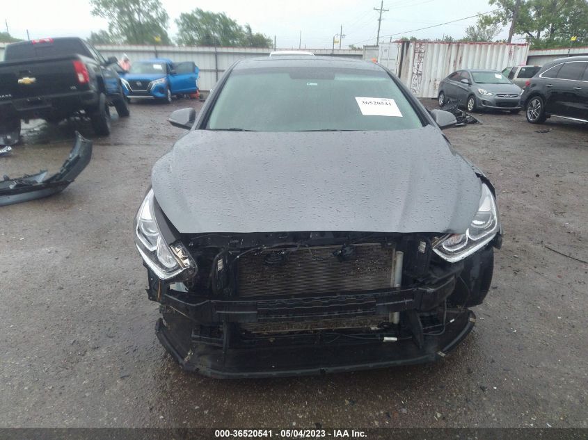 2018 HYUNDAI SONATA LIMITED - 5NPE34AF7JH639911