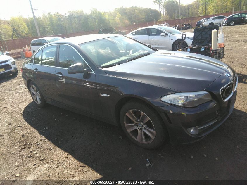 2013 BMW 5 SERIES 528I XDRIVE - WBAXH5C51DD112930