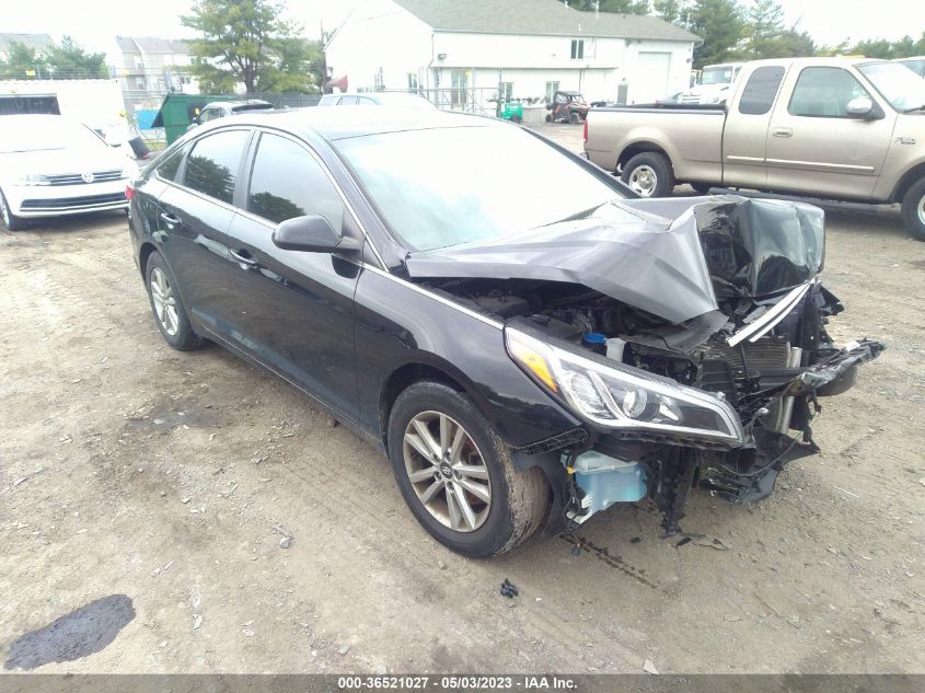 2015 HYUNDAI SONATA 2.4L SE - 5NPE24AF2FH213974