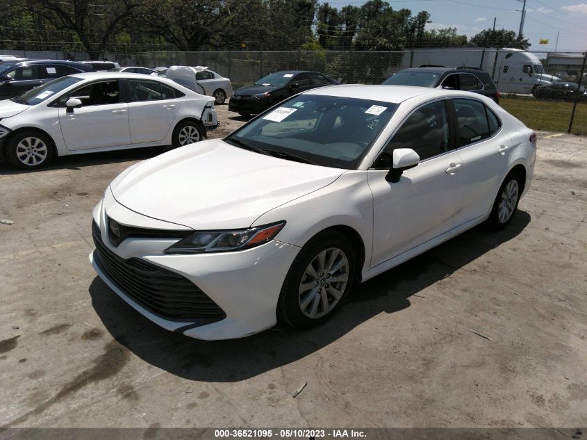2020 TOYOTA CAMRY LE - 4T1C11AK5LU941162