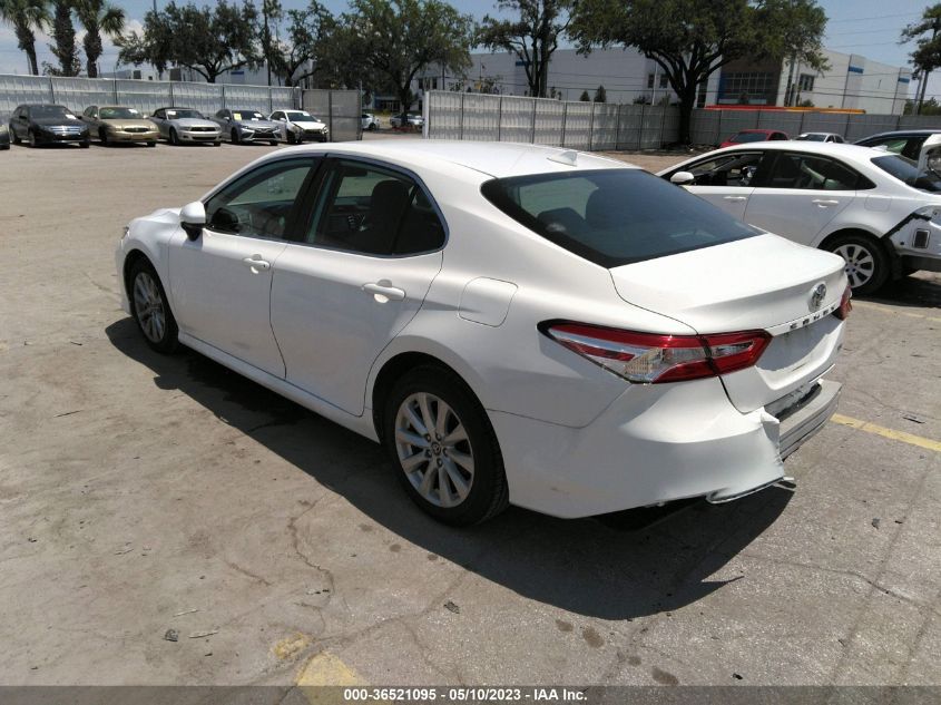2020 TOYOTA CAMRY LE - 4T1C11AK5LU941162