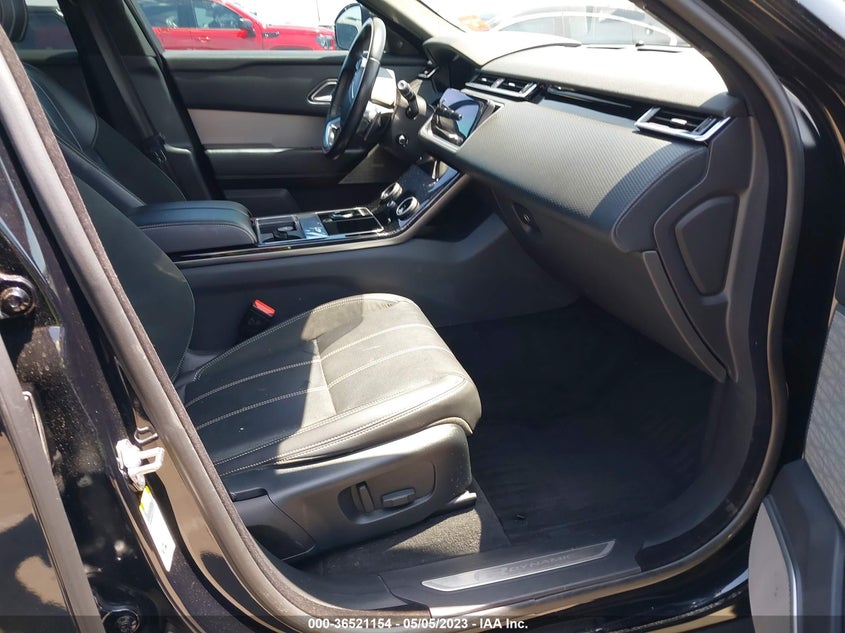 VIN SALYL2RV4JA751868 2018 LAND ROVER RANGE ROVER VELAR R-DYNAMIC SE