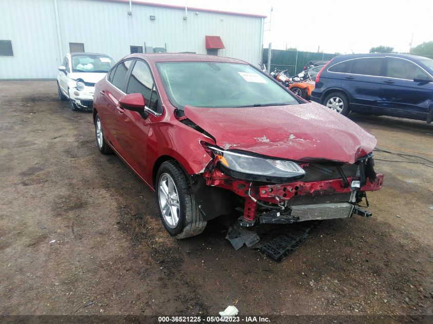 2018 CHEVROLET CRUZE LT - 1G1BE5SM3J7157384