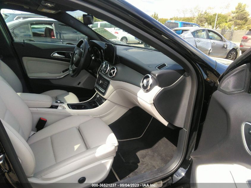 2020 MERCEDES-BENZ GLA GLA 250 - W1NTG4GB6LU040192