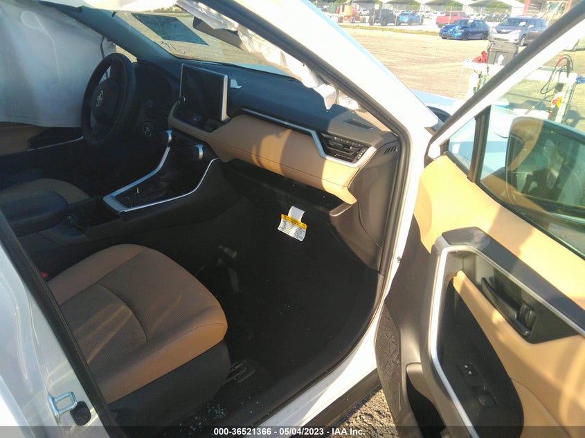 VIN 2T3H1RFV1PC228653 2023 TOYOTA RAV4 LE