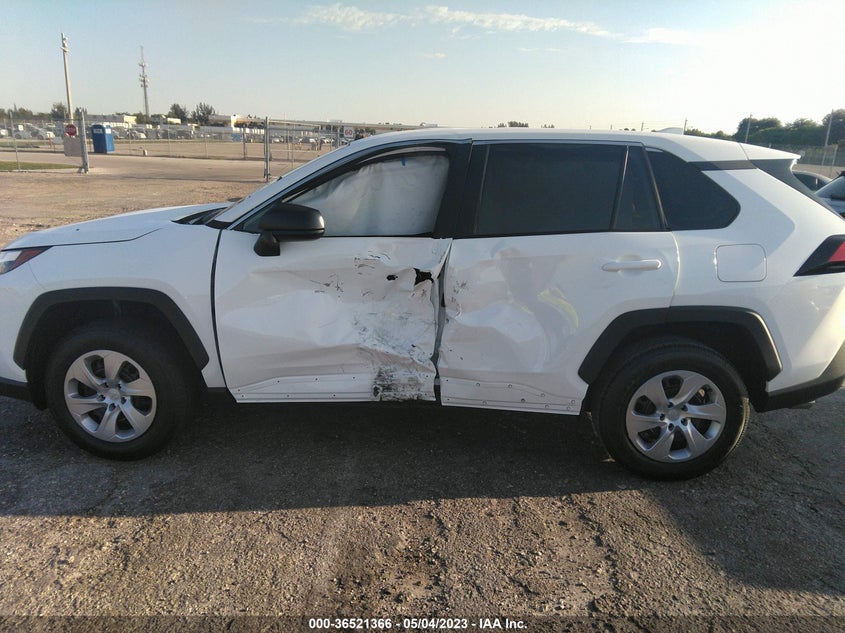 VIN 2T3H1RFV1PC228653 2023 TOYOTA RAV4 LE