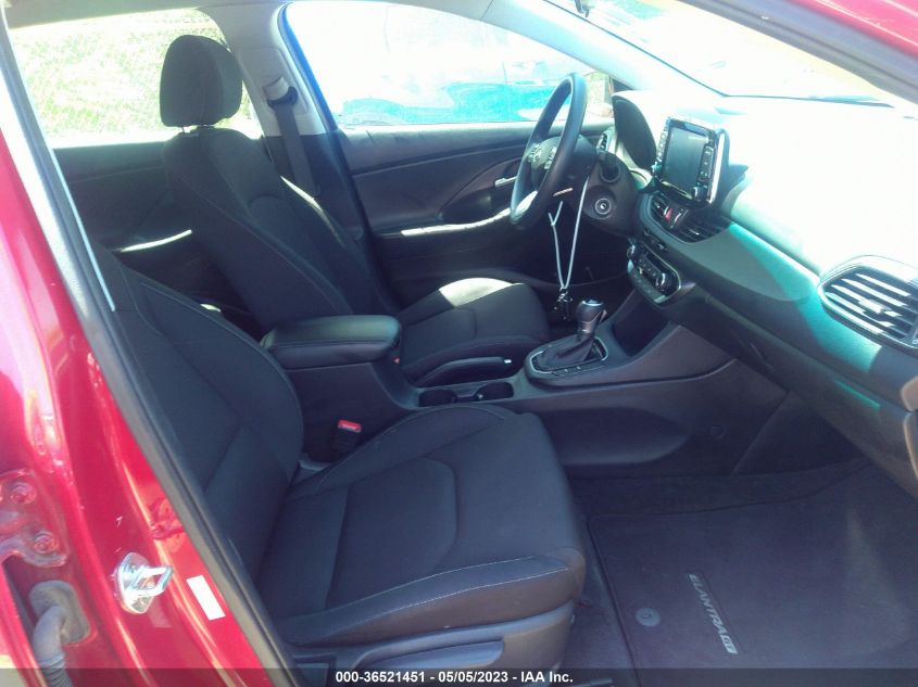 2018 HYUNDAI ELANTRA GT - KMHH35LE0JU019751