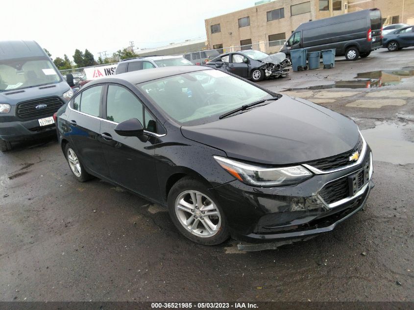 2018 CHEVROLET CRUZE LT - 1G1BE5SM0J7178029