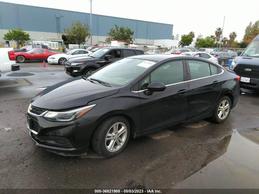 2018 CHEVROLET CRUZE LT - 1G1BE5SM0J7178029
