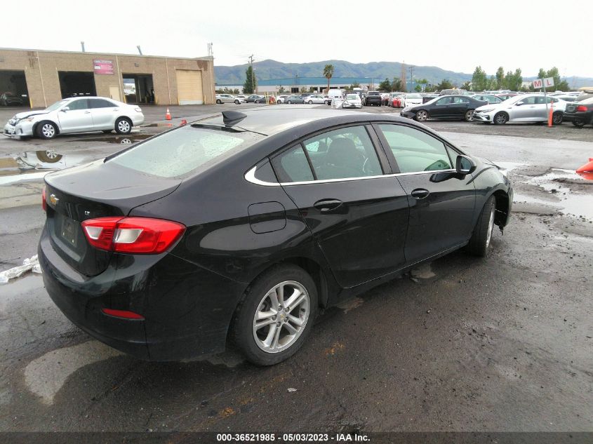 2018 CHEVROLET CRUZE LT - 1G1BE5SM0J7178029
