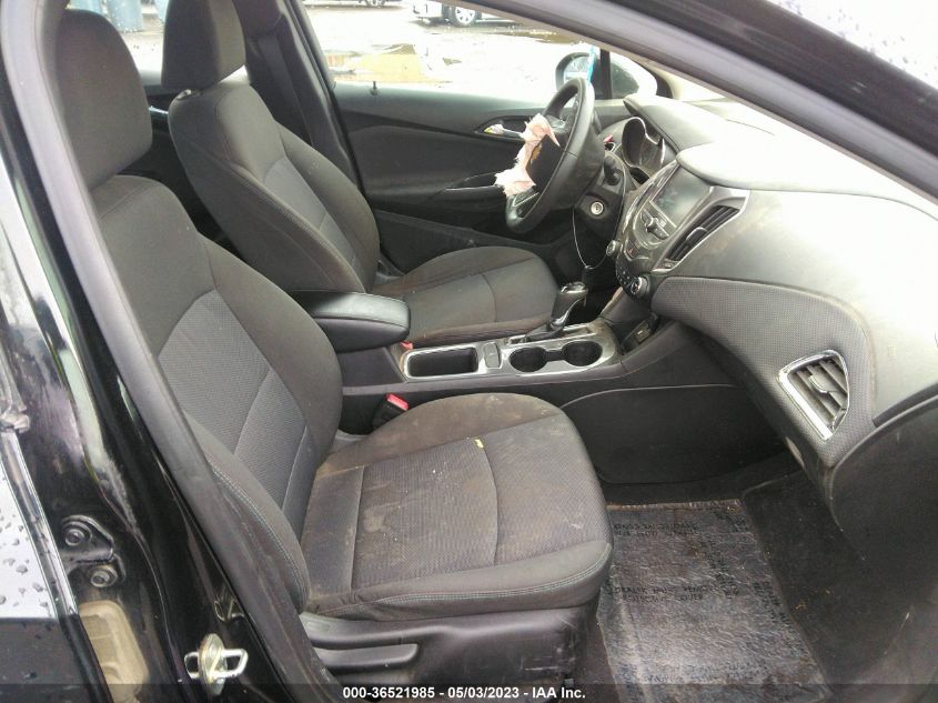 2018 CHEVROLET CRUZE LT - 1G1BE5SM0J7178029