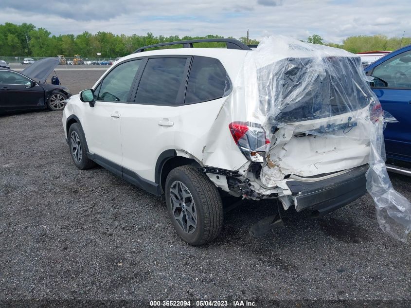 VIN JF2SKAJC4MH438482 2021 SUBARU FORESTER PREMIUM