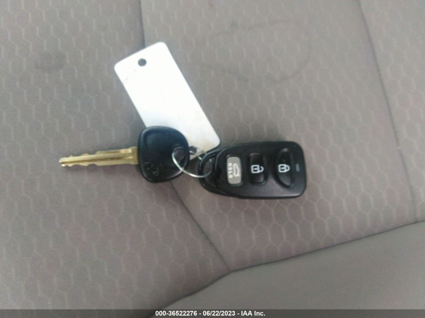 2019 HYUNDAI ELANTRA SEL - 5NPD84LF3KH496595