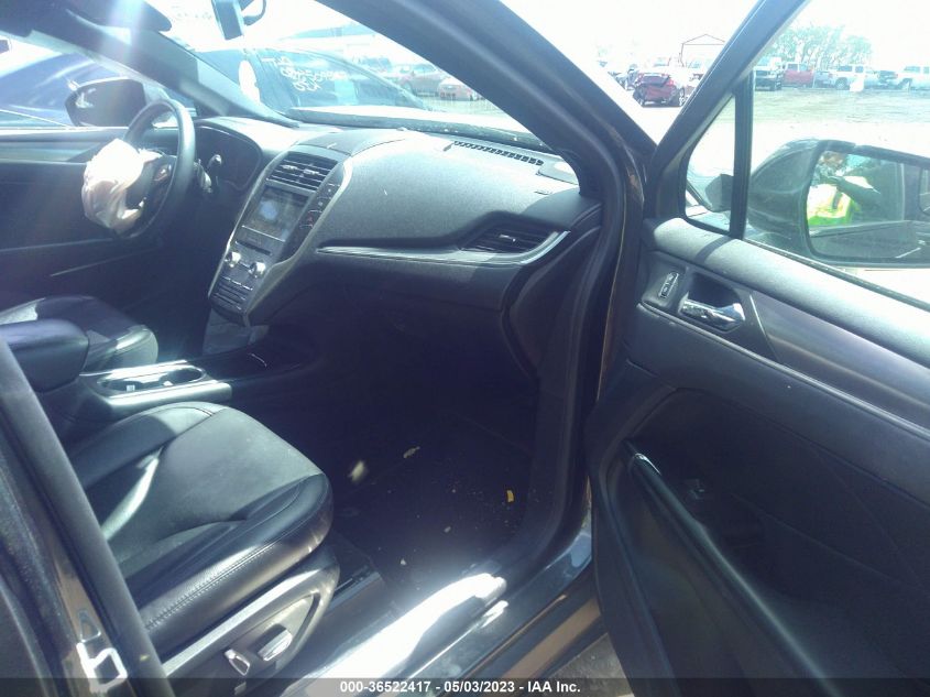 2019 LINCOLN MKC STANDARD - 5LMCJ1C9XKUL31831