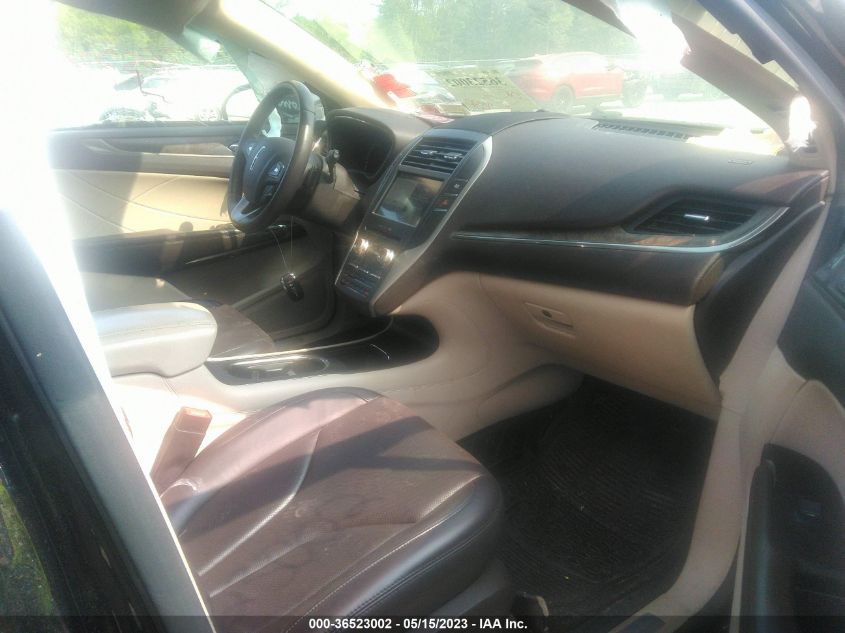 2017 LINCOLN MKC RESERVE - 5LMCJ3D91HUL30991